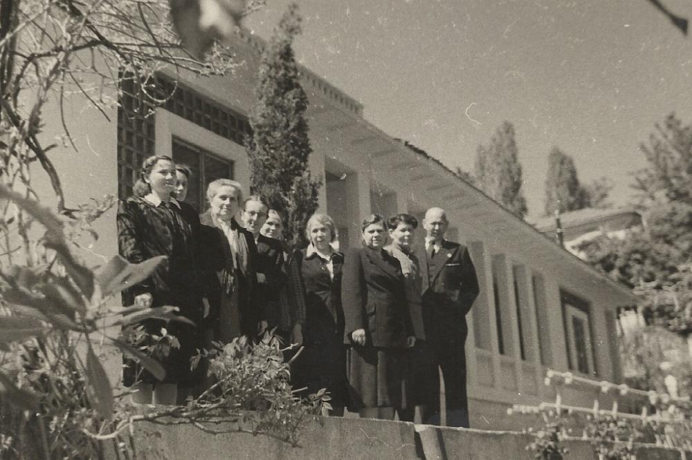 Сотрудники Музея Н.А. Островского. Февраль 1952 года